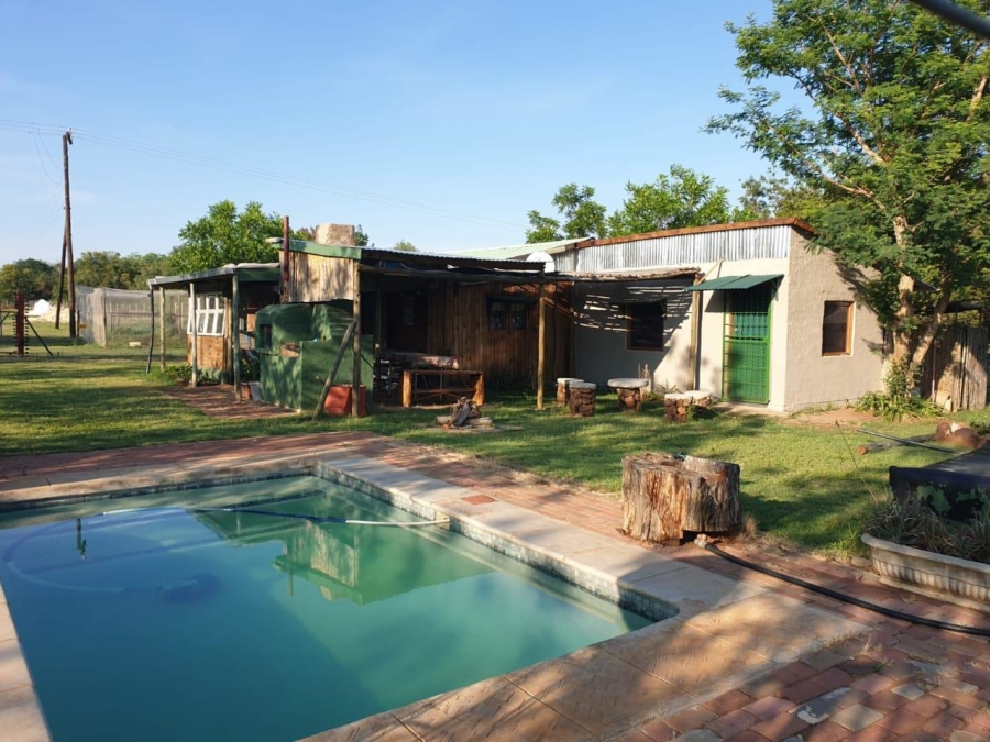 4 Bedroom Property for Sale in Mooinooi North West